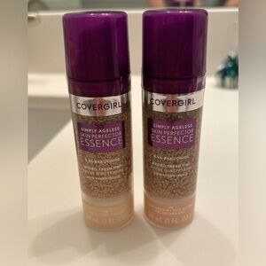 COVERGIRL Simply Ageless Foundations in Light and Light Medium